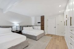 owvtvwubiikygqjmzvyb-scaled