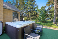 Pine Terrace Entertainment 4526