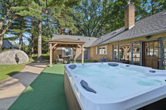 Pine Terrace Entertainment 4539