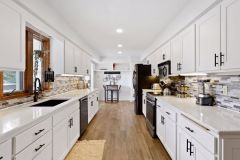 Valley View Kitchen 1