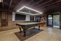 WOODED HILLS ENTERTAINMENT 12