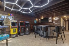 WOODED HILLS ENTERTAINMENT 10